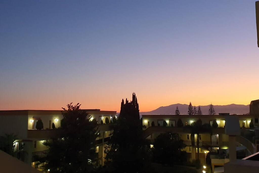 Luxury Apartment-Studio in Marbella! Esterno foto